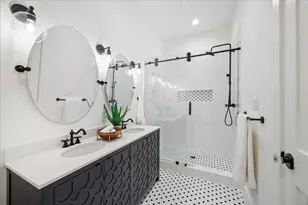 1518 31st St, Galveston, TX 77550 - Photo 25