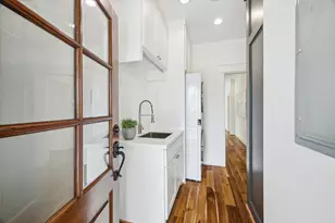 1518 31st St, Galveston, TX 77550 - Photo 43