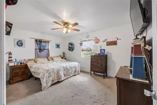 1495 Mabry St, Gilchrist, TX 77617 - Photo 25