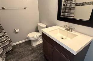 1831 Sherwood Forest St, Houston, TX 77043 - Photo 17