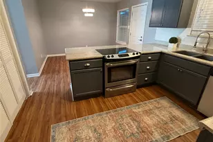 1831 Sherwood Forest St, Houston, TX 77043 - Photo 11