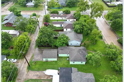 1619 W 8th Street, Freeport, TX 77541 - Photo 31