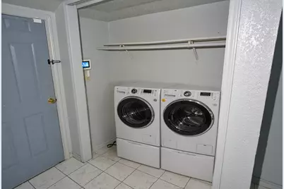 1619 W 8th Street, Freeport, TX 77541 - Photo 11