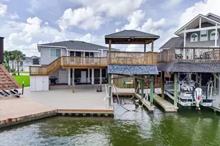1751 Tiki Dr, Tiki Island, TX 77554 - Photo 27
