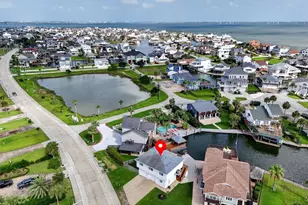 1751 Tiki Dr, Tiki Island, TX 77554 - Photo 25