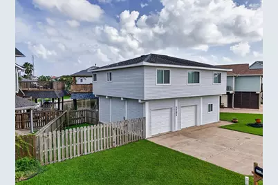 1751 Tiki Drive, Tiki Island, TX 77554 - Photo 3