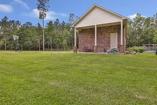 229 Sundog Rd, Huntsville, TX 77340 - Photo 45