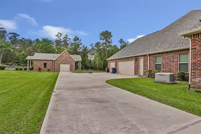 229 Sundog Road, Huntsville, TX 77340 - Photo 5