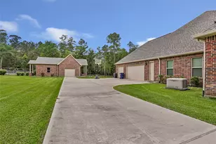 229 Sundog Rd, Huntsville, TX 77340 - Photo 5