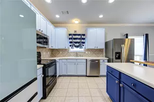 13719 Mutiny Ln, Galveston, TX 77554 - Photo 15