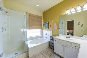 13719 Mutiny Ln, Galveston, TX 77554 - Photo 23