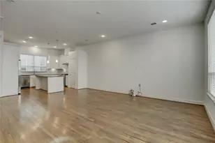 954 W 18th St, Houston, TX 77008 - Photo 9