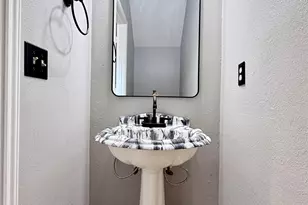 2915 Veva Dr, Pearland, TX 77584 - Photo 17