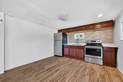 264 County Road 5037, Cleveland, TX 77327 - Photo 7