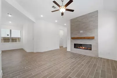 11902 Salty Bend Drive, Mont Belvieu, TX 77523 - Photo 15