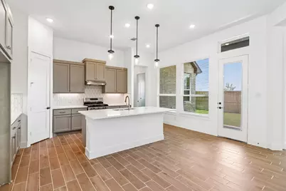 11902 Salty Bend Drive, Mont Belvieu, TX 77523 - Photo 11