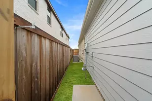 11902 Salty Bnd Dr, Mont Belvieu, TX 77523 - Photo 29