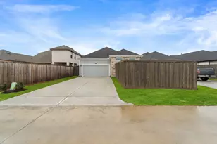 11902 Salty Bnd Dr, Mont Belvieu, TX 77523 - Photo 31