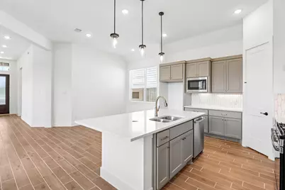 11902 Salty Bend Drive, Mont Belvieu, TX 77523 - Photo 13
