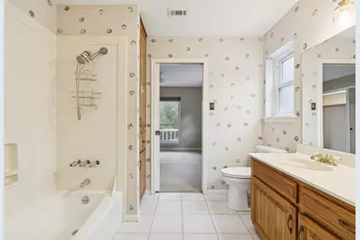 1616 Avenue R, Huntsville, TX 77340 - Photo 23