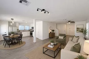 10030 Farrell Dr, Houston, TX 77070 - Photo 5