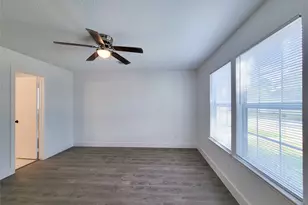 10030 Farrell Dr, Houston, TX 77070 - Photo 11