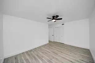 7819 Pagewood Ln, Houston, TX 77063 - Photo 37