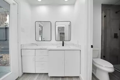 7819 Pagewood Lane, Houston, TX 77063 - Photo 11