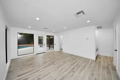 7819 Pagewood Lane, Houston, TX 77063 - Photo 9