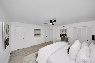 7819 Pagewood Ln, Houston, TX 77063 - Photo 43