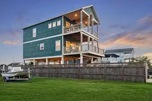 1026 20th St, San Leon, TX 77539 - Photo 3