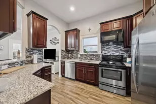 1026 20th St, San Leon, TX 77539 - Photo 11