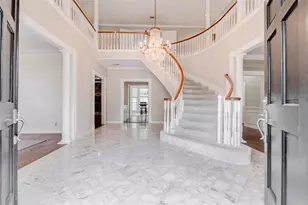 1327 E Vistawood Dr, Houston, TX 77077 - Photo 5