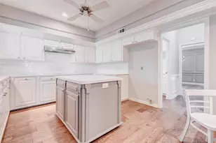 1327 E Vistawood Dr, Houston, TX 77077 - Photo 11