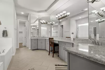 13236 Tracewood Hills Lane, Houston, TX 77044 - Photo 15