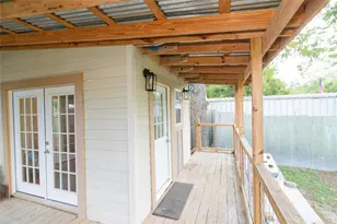 207 Rippetoe St, Brenham, TX 77833 - Photo 13