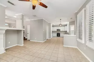 81 N Apple Springs Cir, The Woodlands, TX 77382 - Photo 17