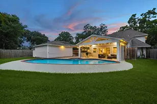 15722 Brookvilla Dr, Houston, TX 77059 - Photo 5