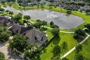 316 Overlook Dr, Friendswood, TX 77546 - Photo 47