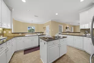 316 Overlook Dr, Friendswood, TX 77546 - Photo 9