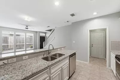 1507 Sutton Street, Houston, TX 77006 - Photo 9