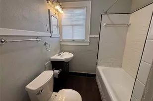 2216 Ave O 1/2, Galveston, TX 77550 - Photo 5