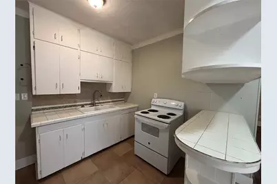 2216 Avenue O 1/2 #UP, Galveston, TX 77550 - Photo 3