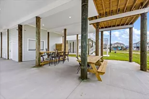 4042 Miramar Ct, Galveston, TX 77554 - Photo 39