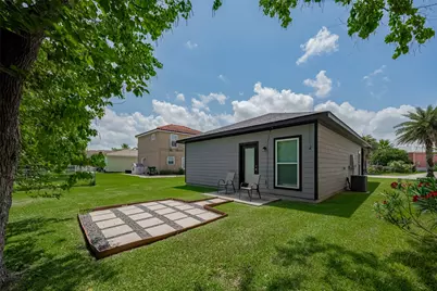 294 Debbie Lane, Dickinson, TX 77539 - Photo 17