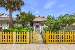 3602 Ave S 1/2, Galveston, TX 77550 - Photo 1