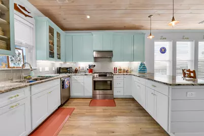 12824 E Madrid, Galveston, TX 77554 - Photo 7