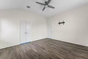 1875 Redwood Ln, Dayton, TX 77535 - Photo 17