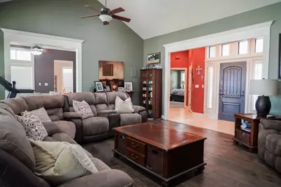2915 Willow Creek Drive, El Campo, TX 77437 - Photo 5