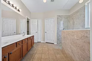4606 E Meadow Dr, Deer Park, TX 77536 - Photo 17